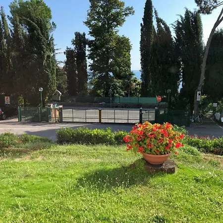 Casa Alice Garda Apartment Garda  Exterior photo